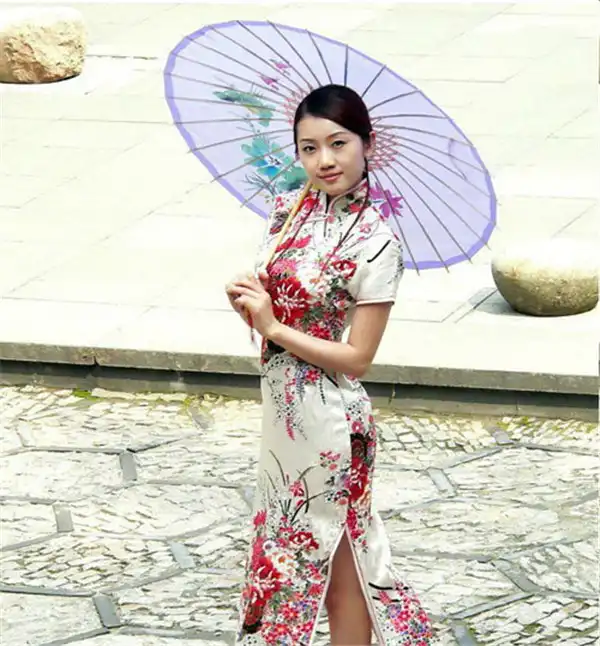 命理斷婚姻的經驗,命局中桃花、紅鸞合入配偶宮時易早婚