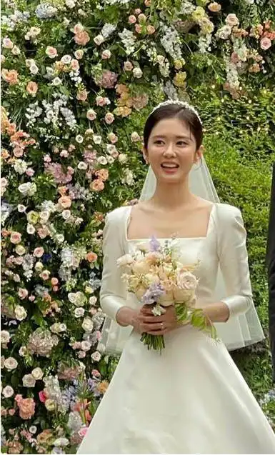 四柱八字中男命兩個正財一定會二婚嗎？